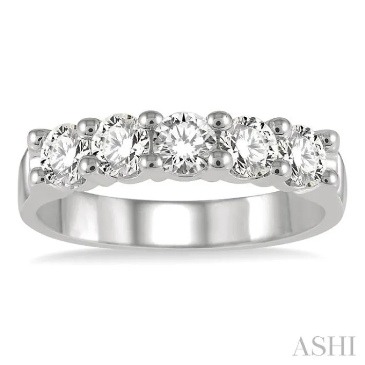 1 Ctw Round Cut Diamond 5 Stone Wedding Band in 14K White Gold