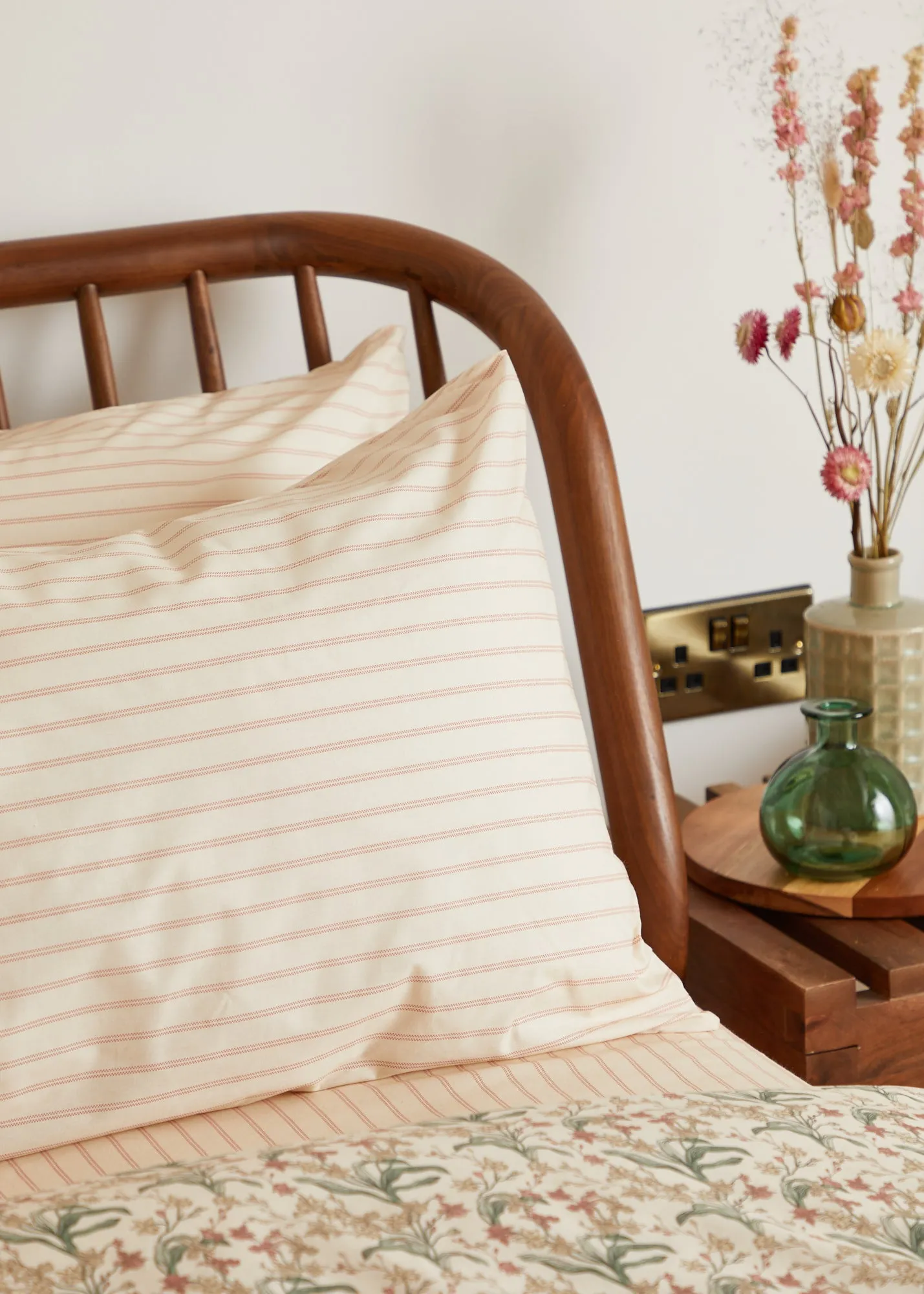 Foxford Romantic Stripe Pillowcase Set