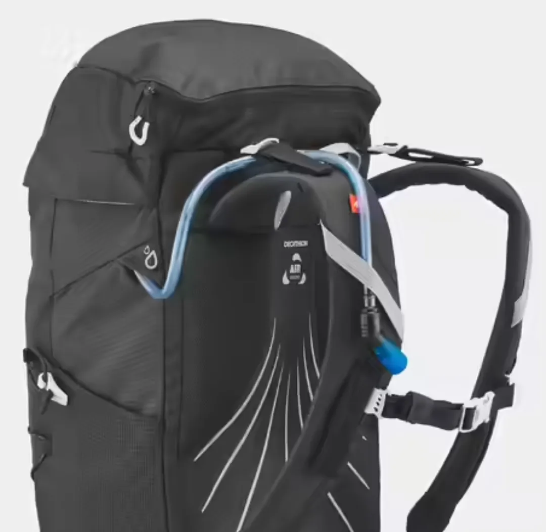 Mountain hiking backpack 30l