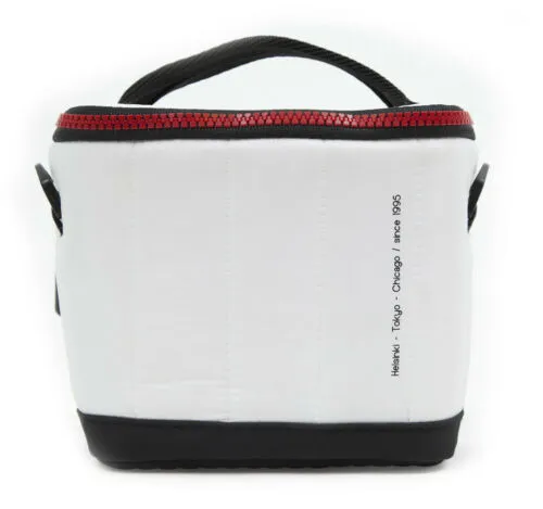 NEW Golla fits MIRRORLESS CAMERA & Lens or DSLR - White BAG IONA Stylist Case