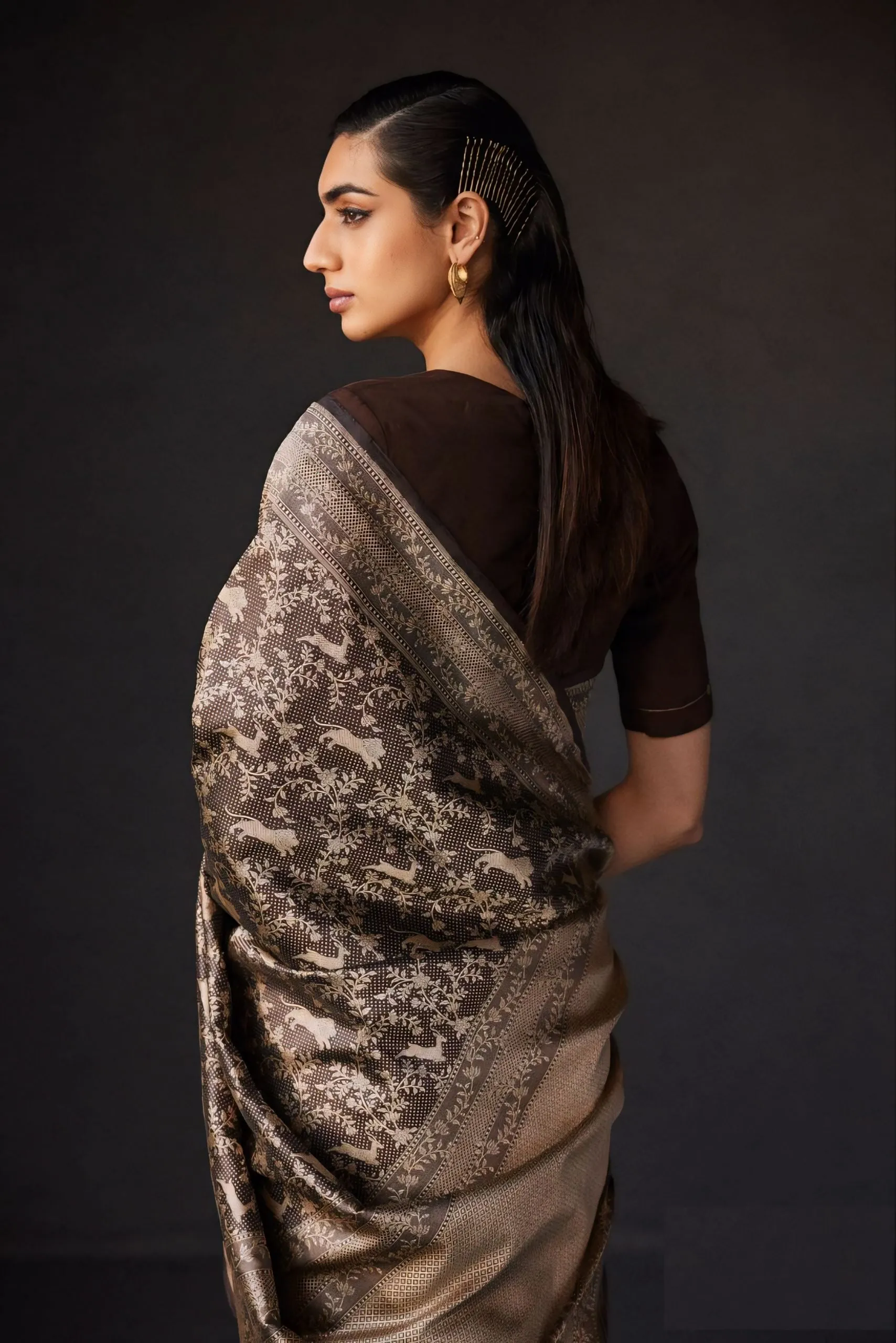 SAREE AMAZINGELEBRATES BEAUTY AND DIVERSITY BY WILDLIFE