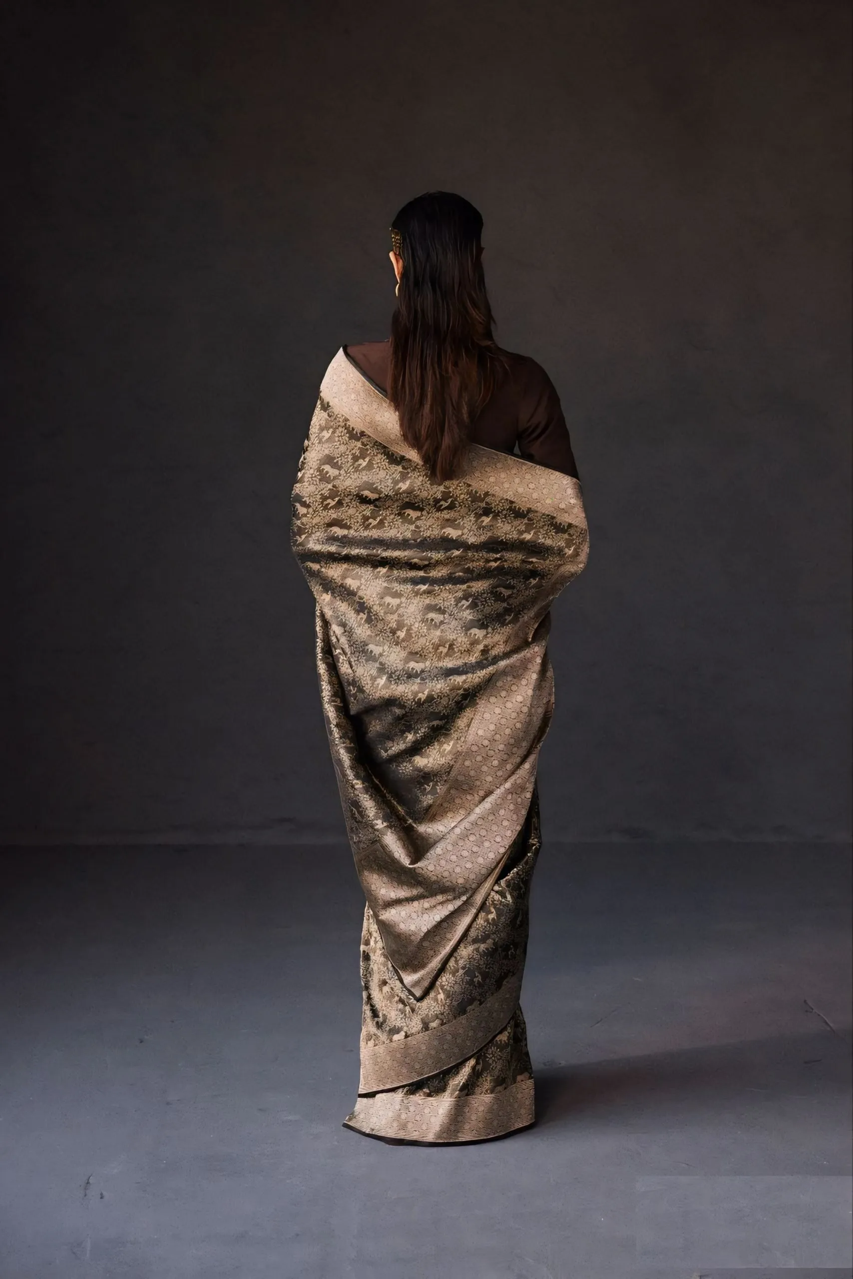 SAREE AMAZINGELEBRATES BEAUTY AND DIVERSITY BY WILDLIFE